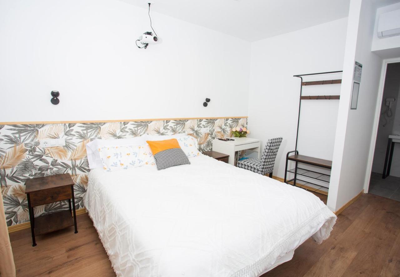 Sg Rooms Consuegra Dış mekan fotoğraf